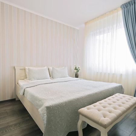 Olivia Home Oradea Exteriör bild