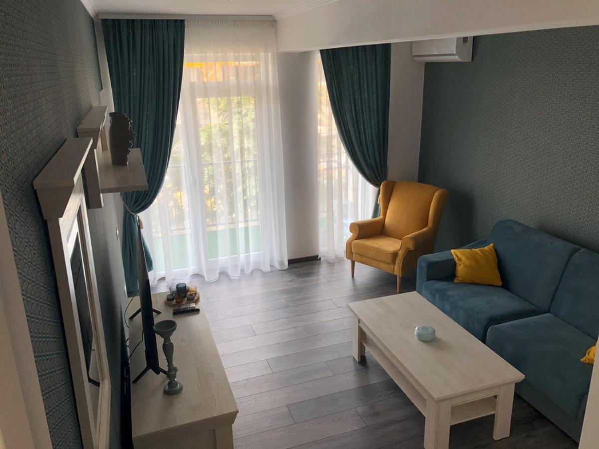 Olivia Home Oradea Exteriör bild