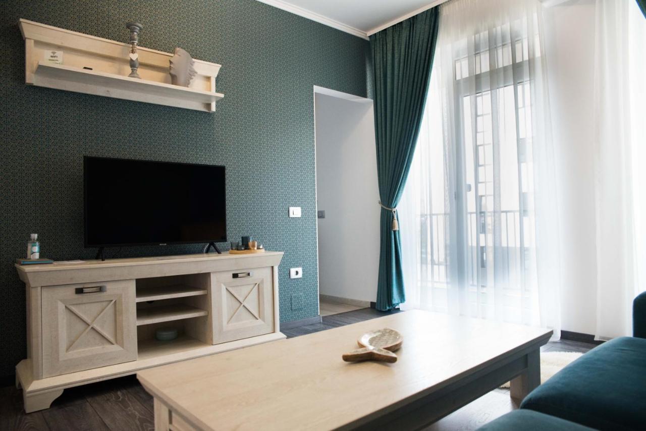 Olivia Home Oradea Exteriör bild