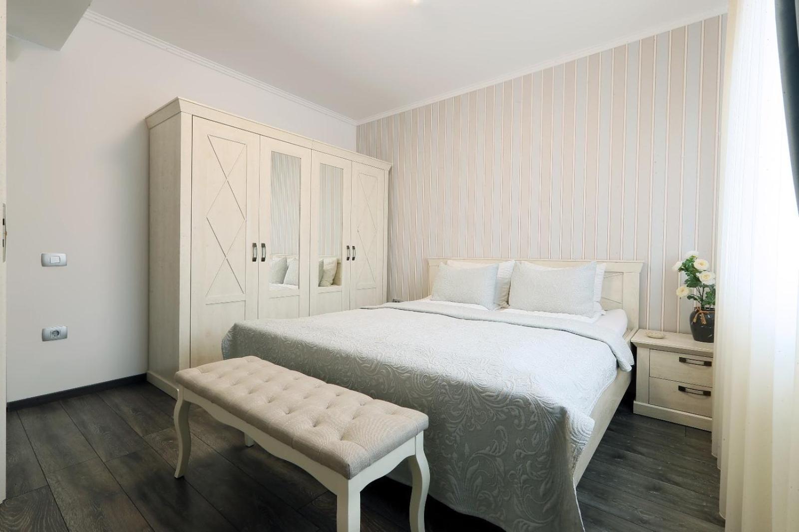 Olivia Home Oradea Exteriör bild